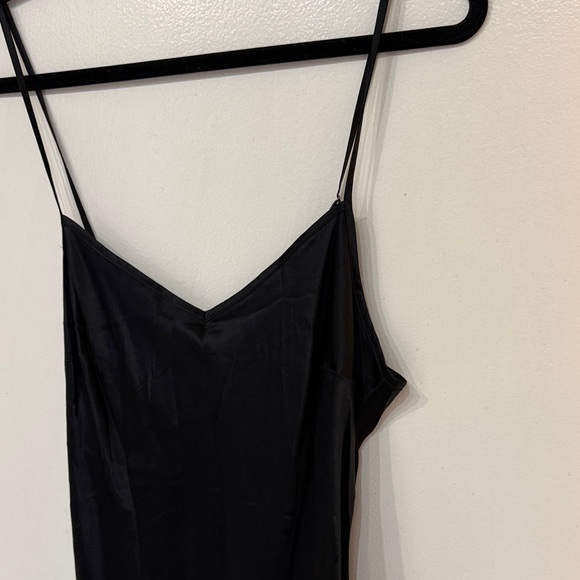 Reformation Black 100% Silk Dress Size 6 $298 - Picture 5 of 11